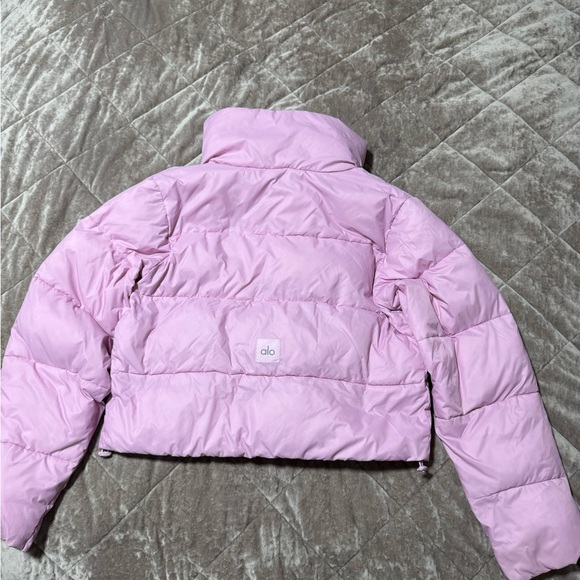ALO Yoga Light Purple Puffer Jacket - Picture 5 of 7